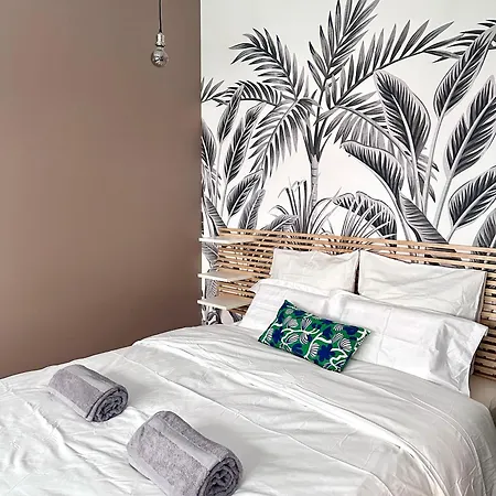Apartment Urban Oasis Paris
