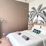 Urban Oasis Apartamento